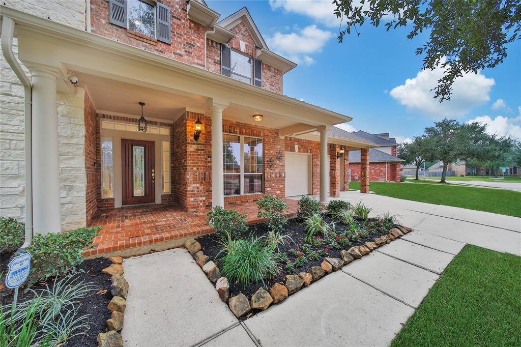 12016 Cedar Creek Drive, Pearland, Texas image 4