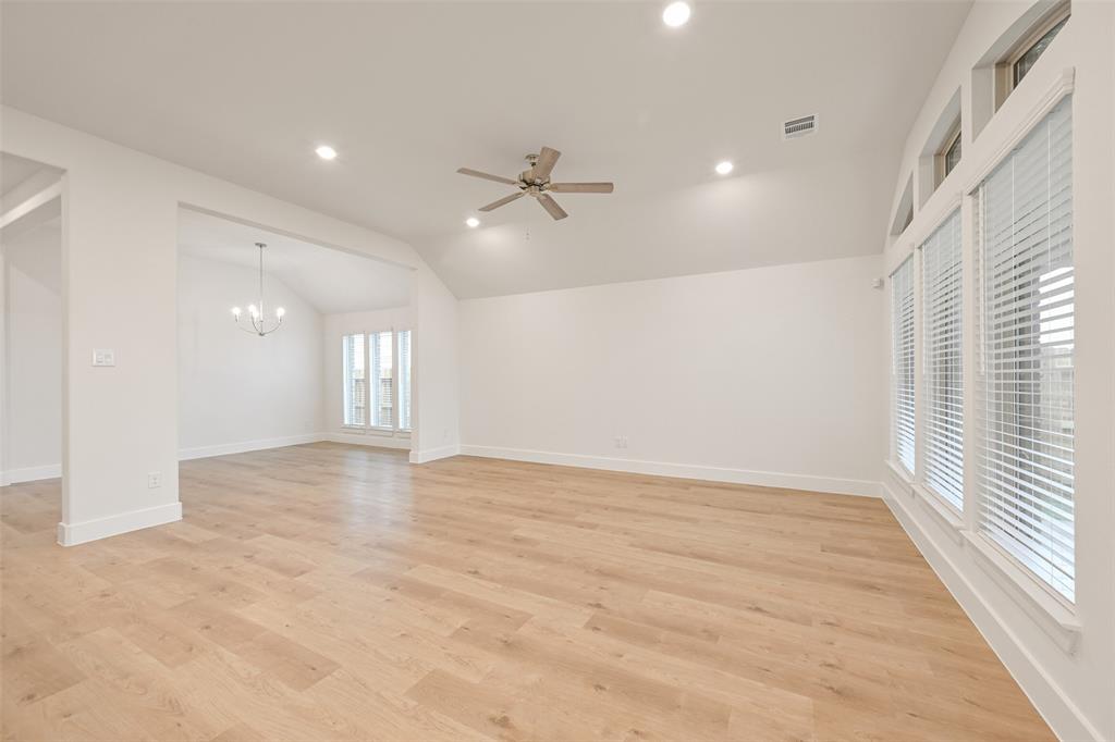 1536 Apache Heights Drive, Dayton, Texas image 6