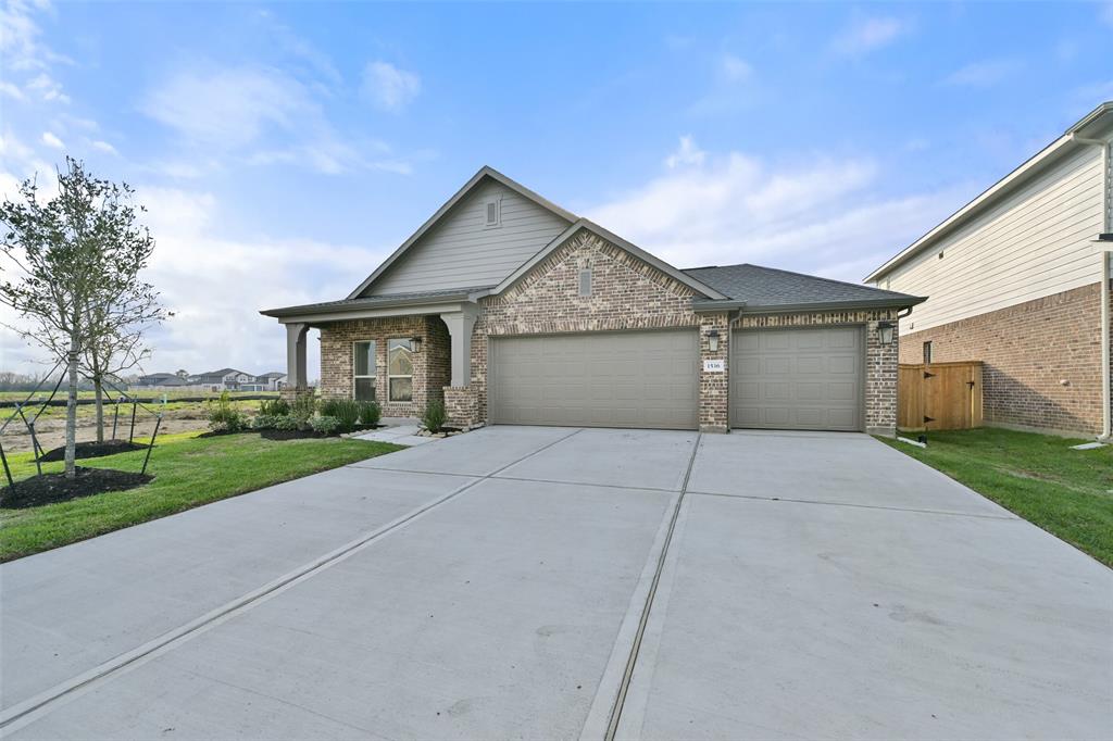 1536 Apache Heights Drive, Dayton, Texas image 3
