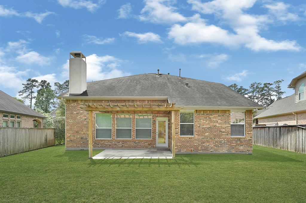 130 S Vershire Circle, The Woodlands, Texas image 26