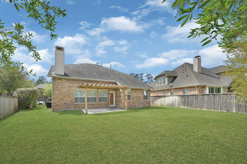130 S Vershire Circle, The Woodlands, Texas image 27