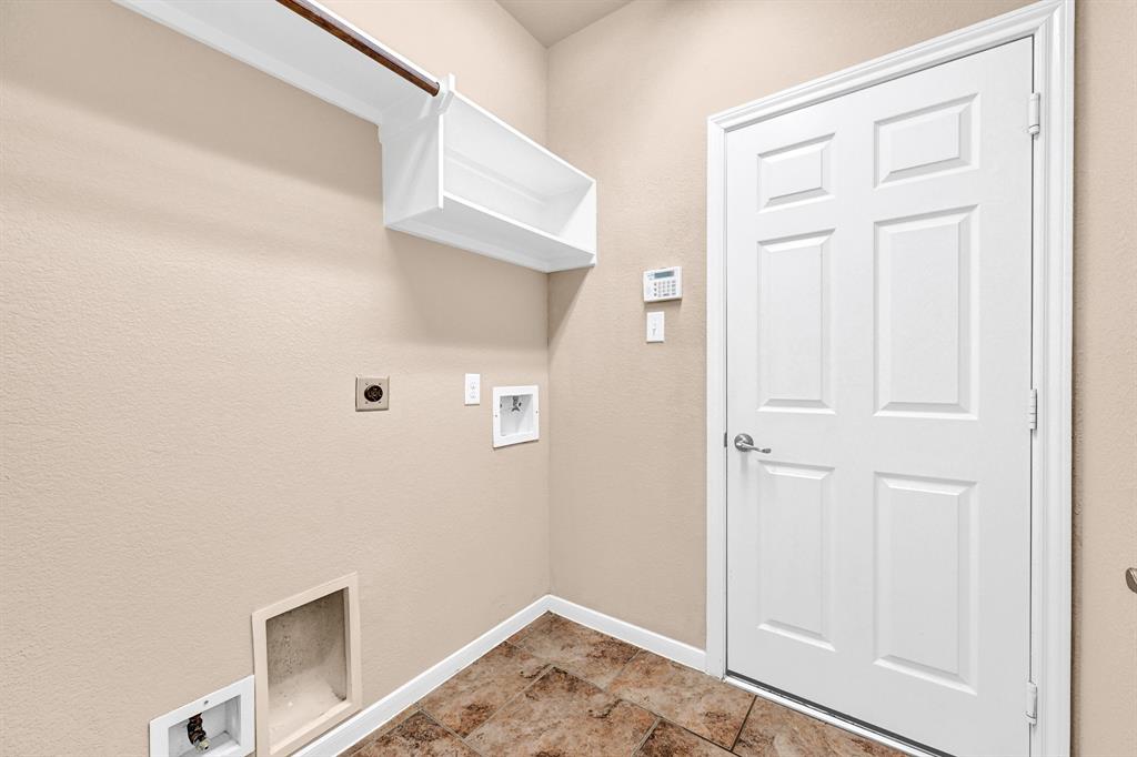 130 S Vershire Circle, The Woodlands, Texas image 13