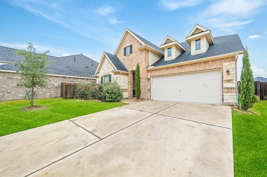 114 Hollow Terrace Court, Tomball, Texas image 3