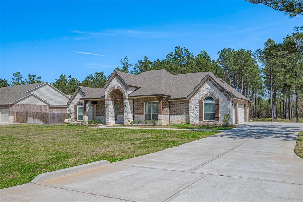 9862 Guadalupe Street, Conroe, Texas image 2