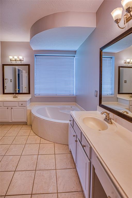6505 River Glen Court, Pearland, Texas image 16