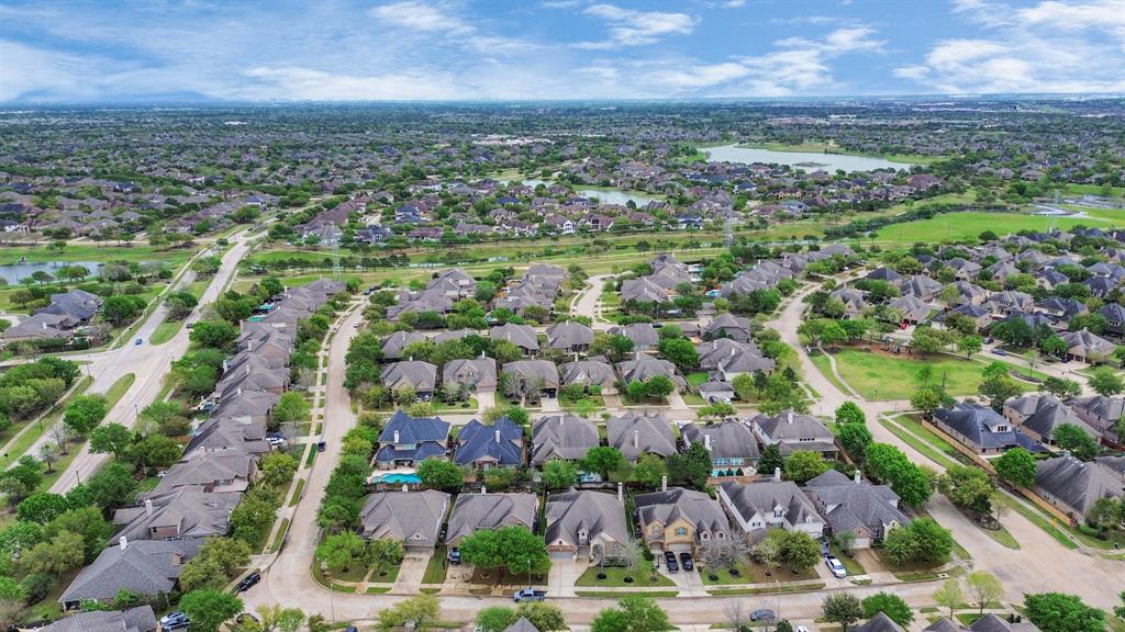 10614 Lindabury Hollow Drive, Katy, Texas image 40