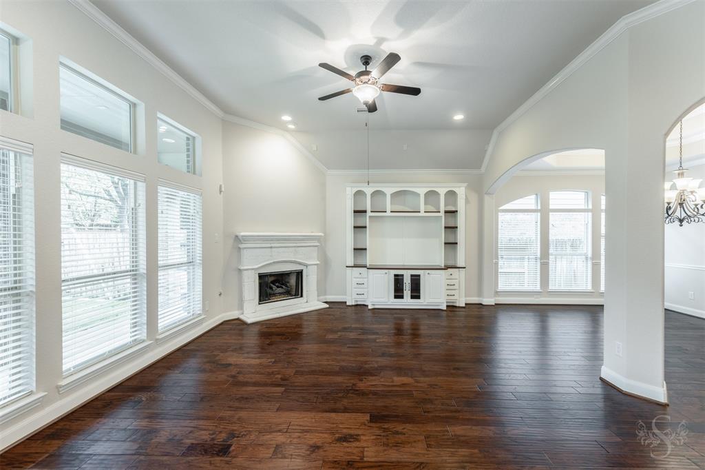 10614 Lindabury Hollow Drive, Katy, Texas image 8