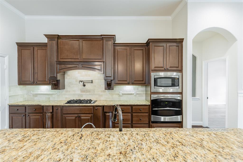 10614 Lindabury Hollow Drive, Katy, Texas image 16