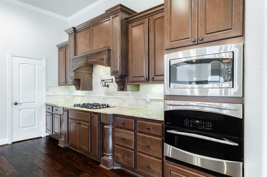 10614 Lindabury Hollow Drive, Katy, Texas image 15