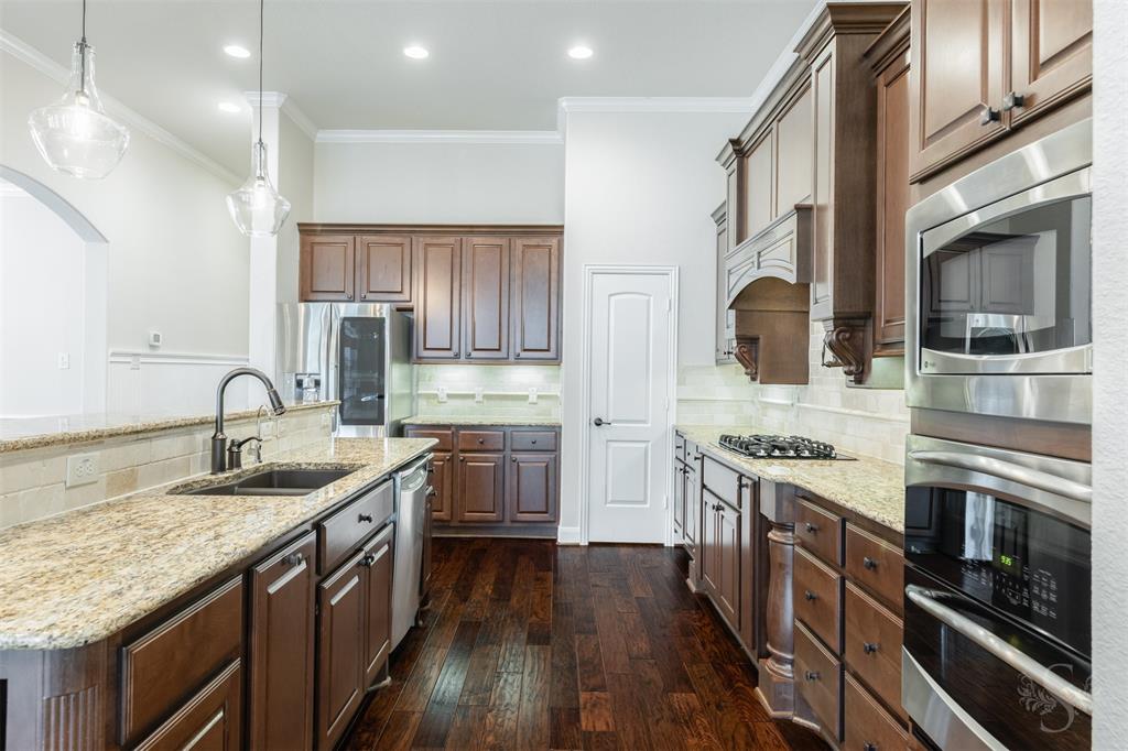 10614 Lindabury Hollow Drive, Katy, Texas image 14