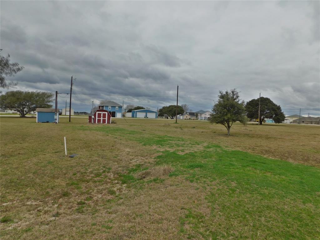 500 Calumet Drive, Palacios, Texas image 5