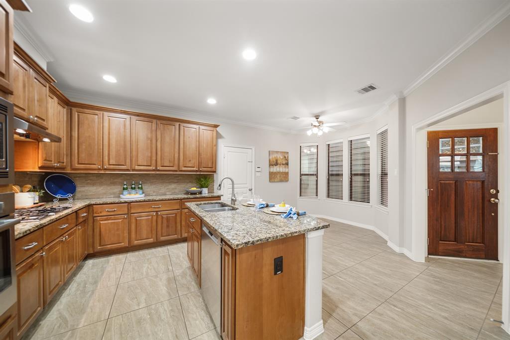 1125 W 26th Street, Houston, Texas image 22