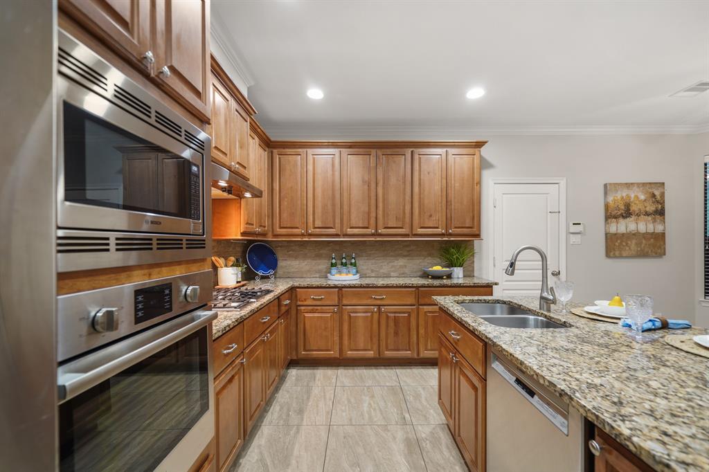 1125 W 26th Street, Houston, Texas image 21