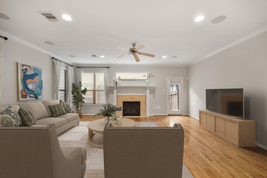 1125 W 26th Street, Houston, Texas image 9