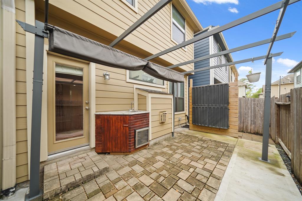 1125 W 26th Street, Houston, Texas image 47