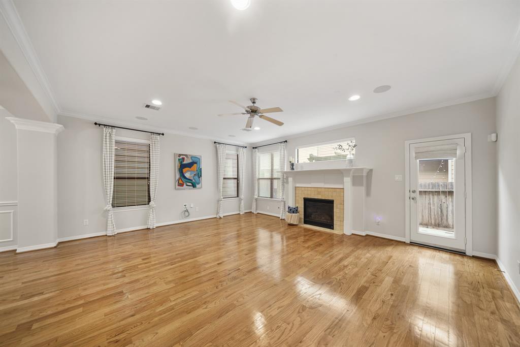 1125 W 26th Street, Houston, Texas image 10