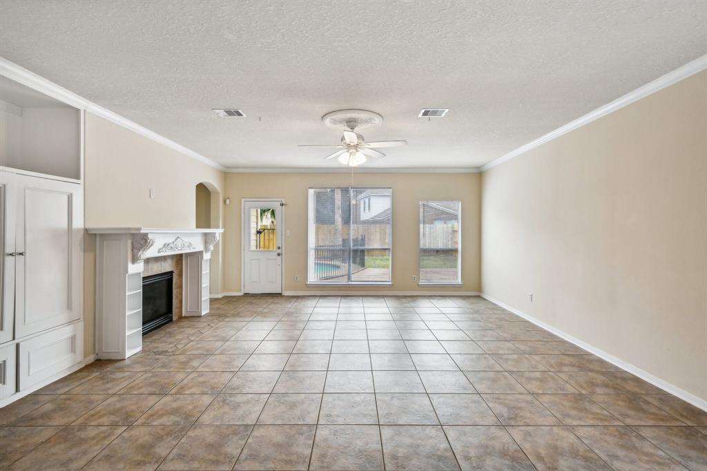 19015 Country Square Drive, Houston, Texas image 7