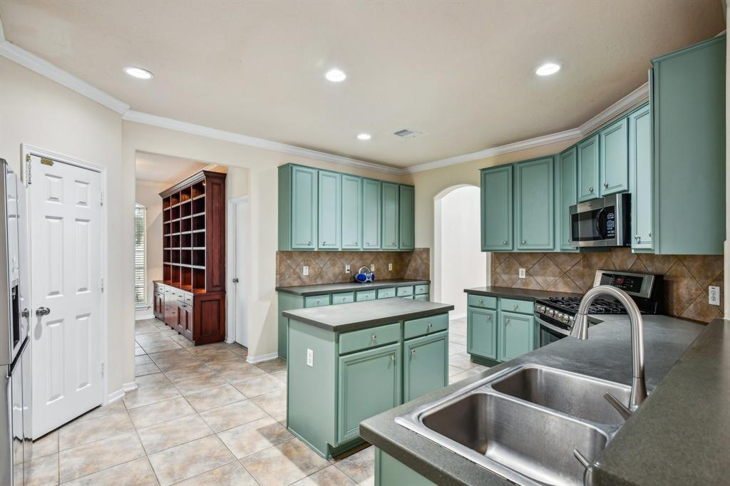 19015 Country Square Drive, Houston, Texas image 14