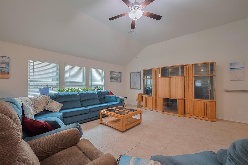 2903 Blue Mist Bend, Brookshire, Texas image 10