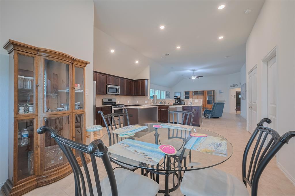 2903 Blue Mist Bend, Brookshire, Texas image 28