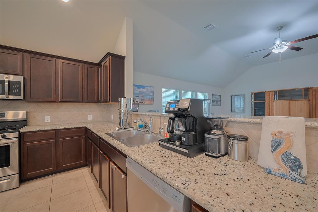 2903 Blue Mist Bend, Brookshire, Texas image 19