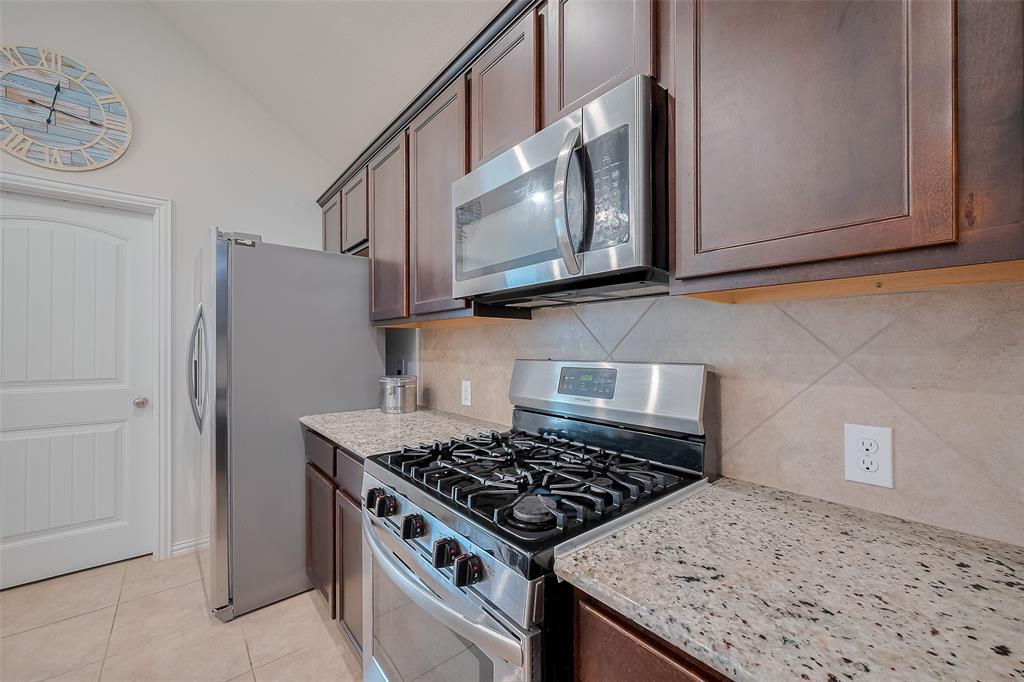 2903 Blue Mist Bend, Brookshire, Texas image 21
