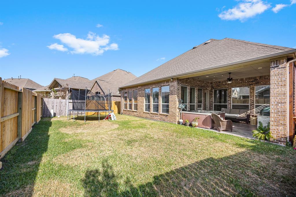 2328 Shallow Creek Lane, Friendswood, Texas image 33