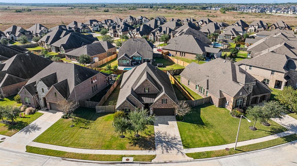 2328 Shallow Creek Lane, Friendswood, Texas image 35