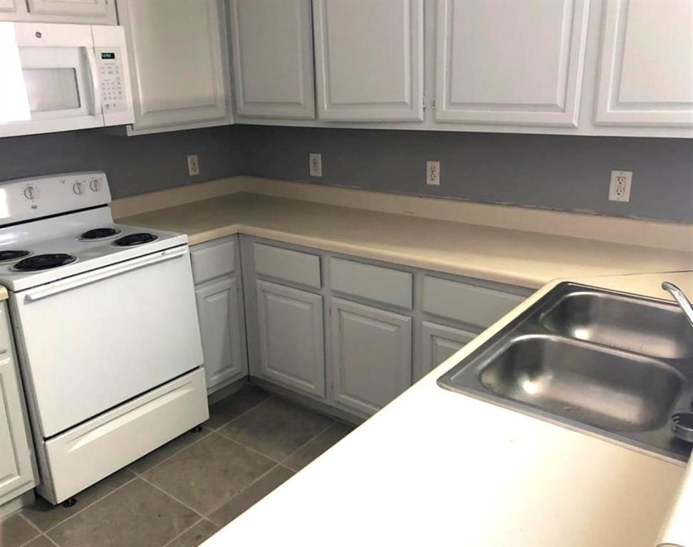 200 Pecan Drive 801-804