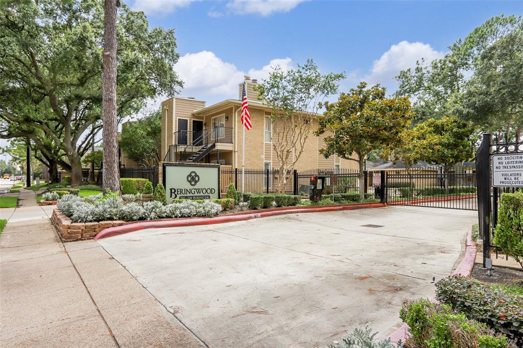 706 Bering Drive #98, Houston, Texas image 19