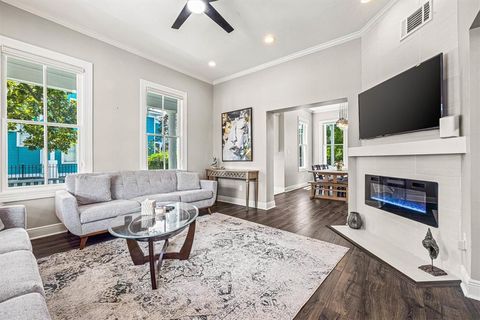 Photo of 2415 Avenue O 1/2, Galveston, TX 77550 (MLS # 52923856)