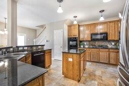 3816 Houston Lake Drive, Pearland, Texas image 11