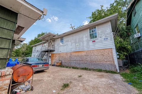 Photo of 3113 1/2 Anita Street #A B C, Houston, TX 77004 (MLS # 26667288)