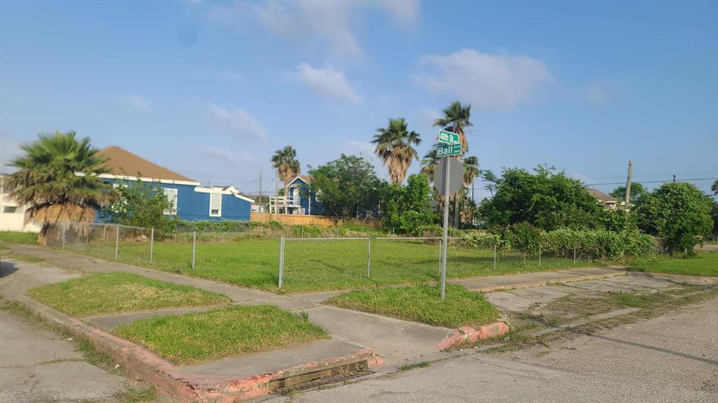 3927 Ball, Galveston, Texas image 1