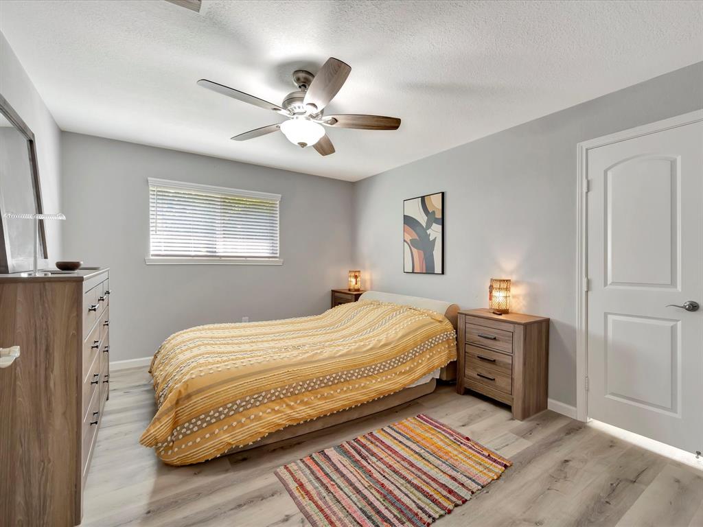 5346 Appleblossom Lane, Friendswood, Texas image 20