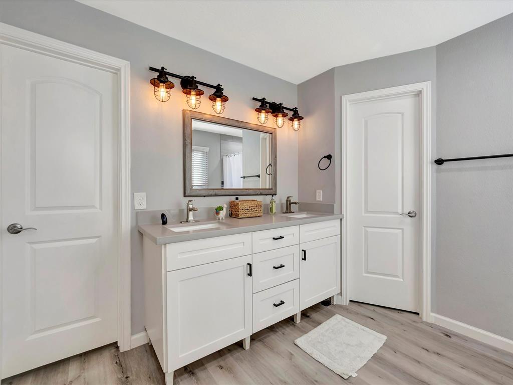 5346 Appleblossom Lane, Friendswood, Texas image 22
