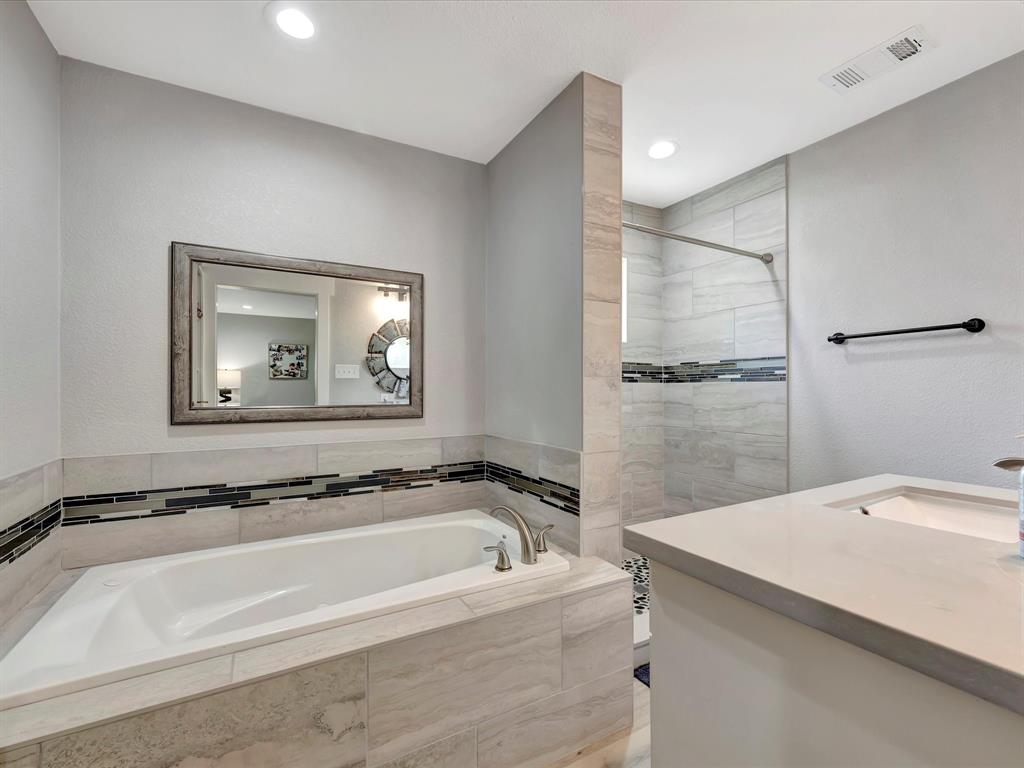 5346 Appleblossom Lane, Friendswood, Texas image 18