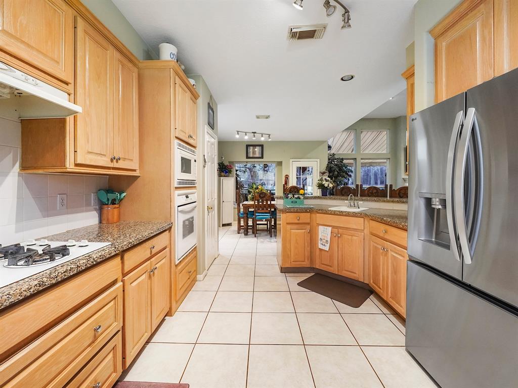 28710 Misty Oaks Drive, Huffman, Texas image 20