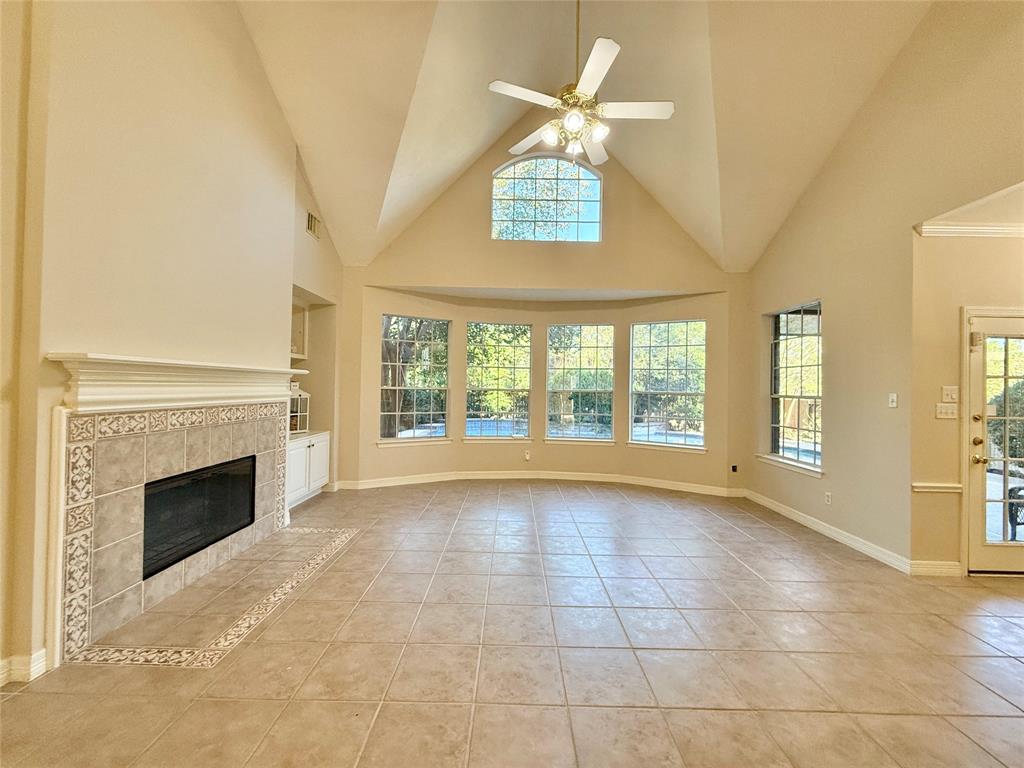 19 Laurelhurst Circle, The Woodlands, Texas image 12