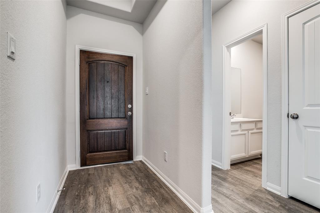 11417 Natalia Lane