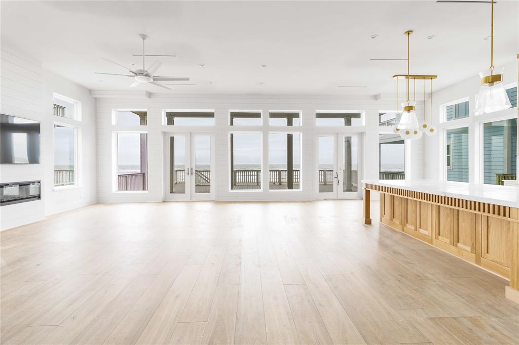 11365 Beachside Drive, Galveston, Texas image 3
