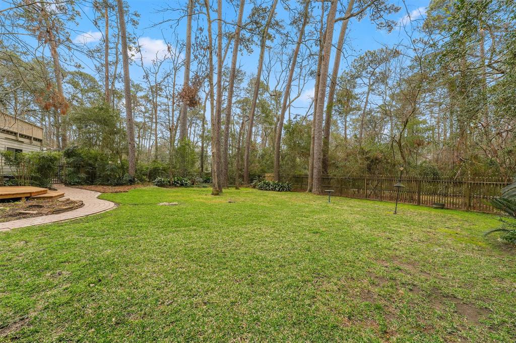 2711 Valley Manor Drive, Kingwood, Texas image 35