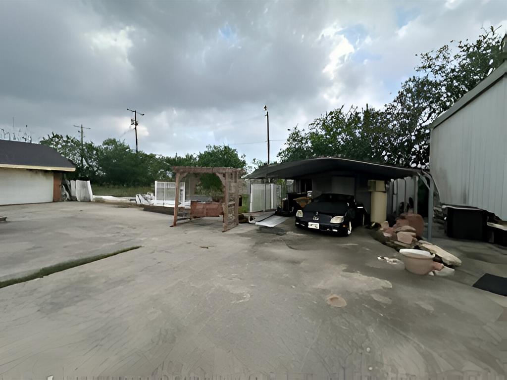2304 Larry Drive, Port Lavaca, Texas image 5