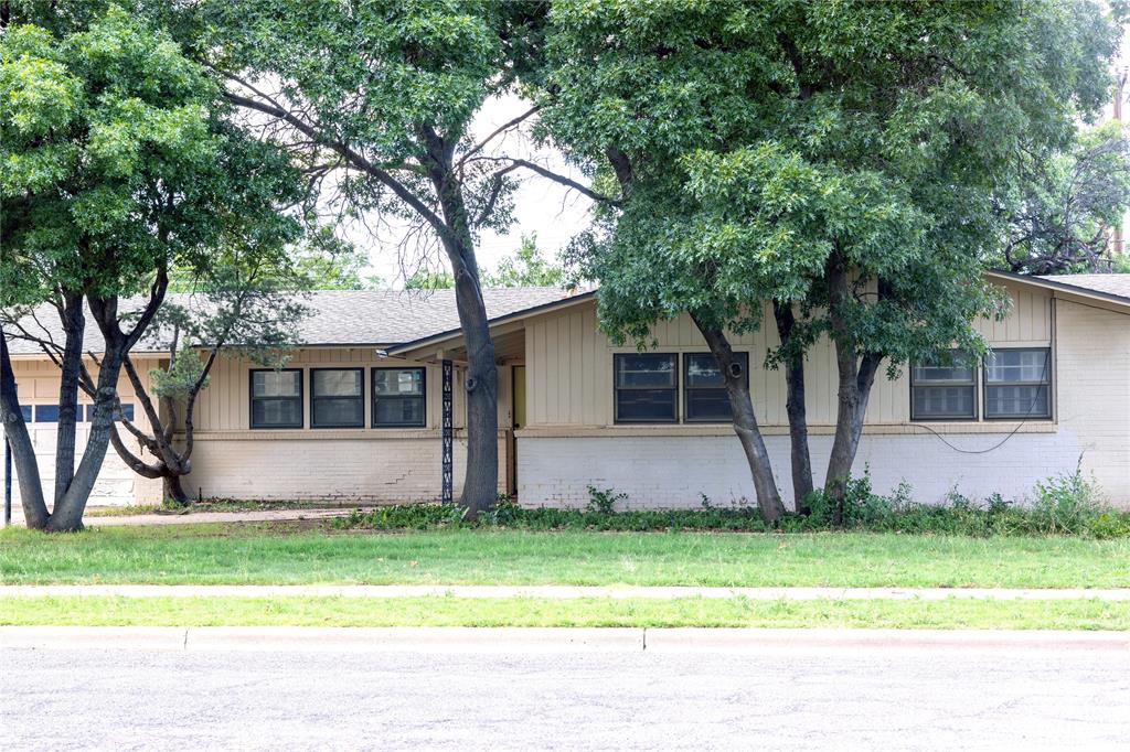 2710 61st Street, Lubbock, Texas image 3