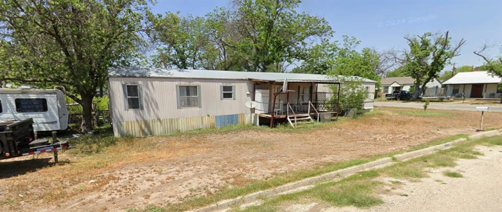 304 Wardlaw Street, Sonora, Texas image 2