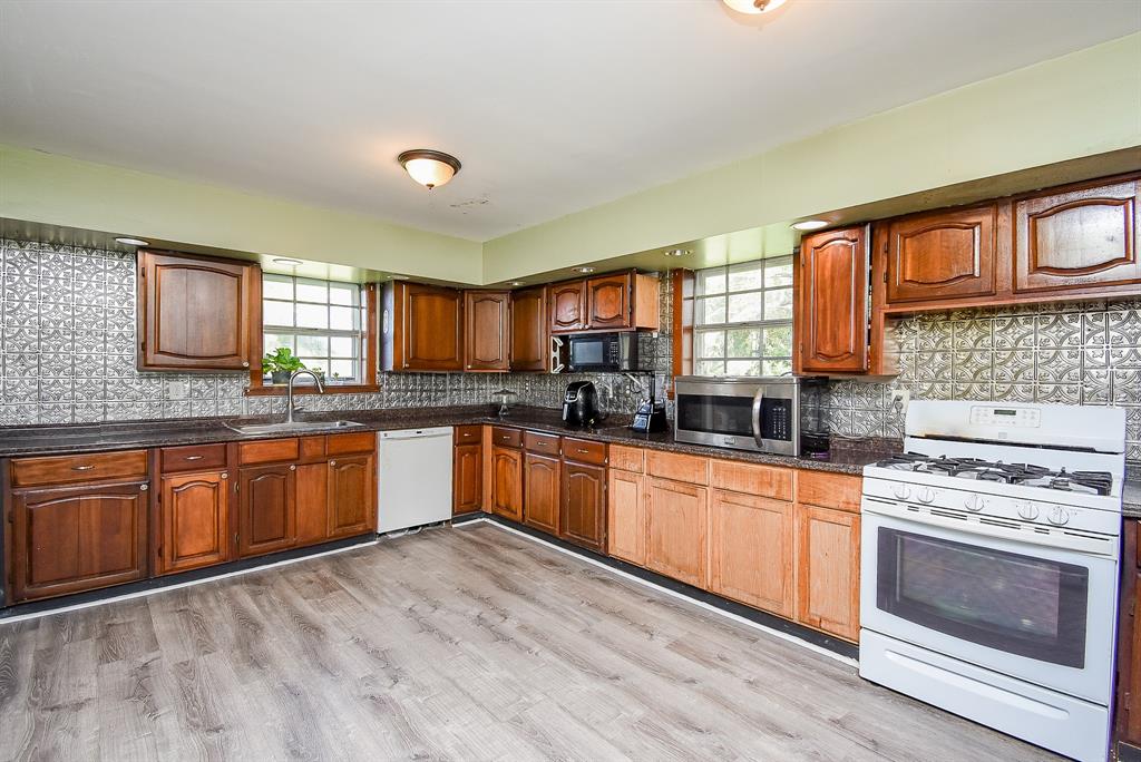 8708 Ridgecrest Drive #C955A, Manvel, Texas image 9
