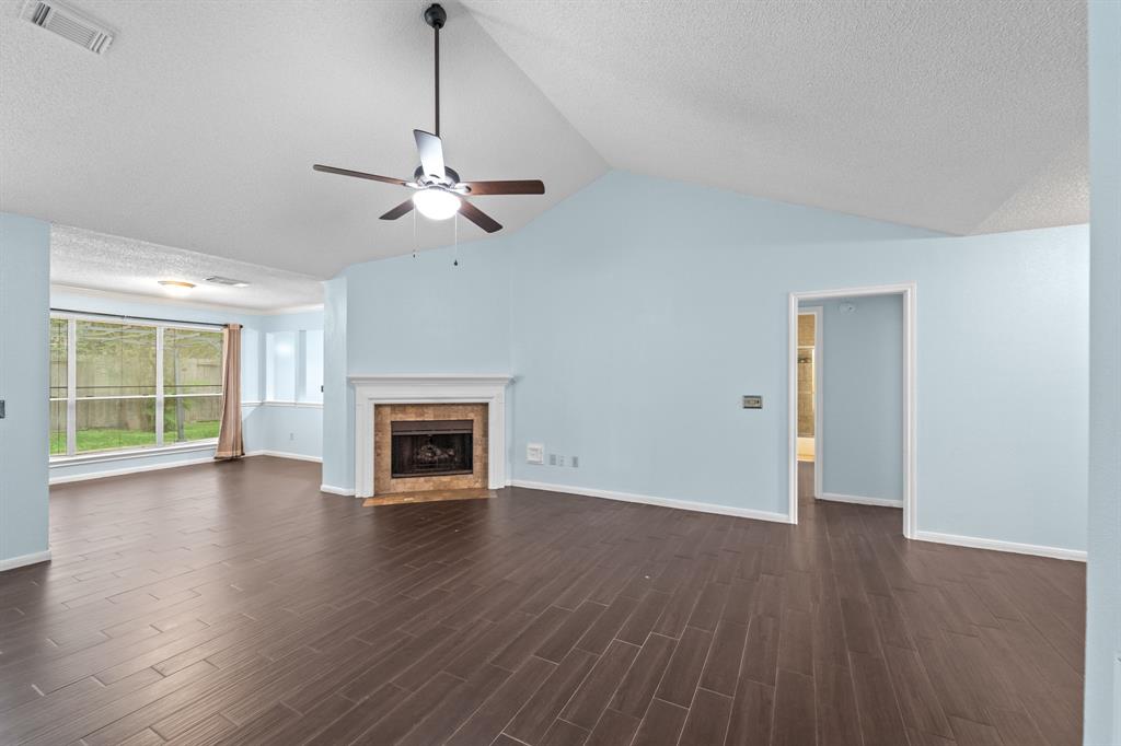 3909 Greenwood Drive Drive, Pearland, Texas image 13