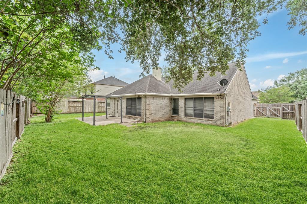 3909 Greenwood Drive Drive, Pearland, Texas image 26