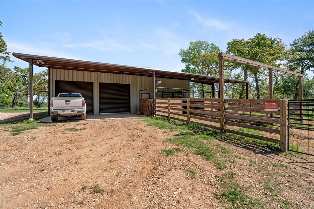 4052 Kuykendall, Bellville, Texas image 39