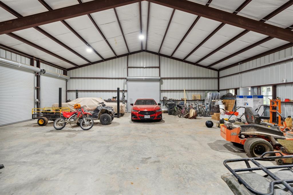 4052 Kuykendall, Bellville, Texas image 37